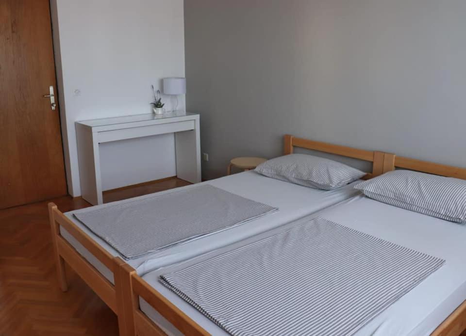 Apartman Simac Okrug Gornji トロギール エクステリア 写真