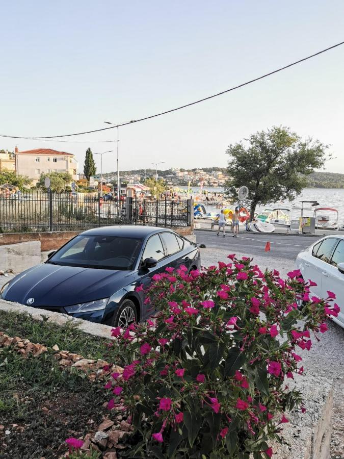 Apartman Simac Okrug Gornji トロギール エクステリア 写真